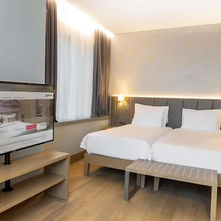 Radisson Harbiye Otel 4*