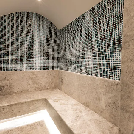 Radisson Harbiye Otel 4*