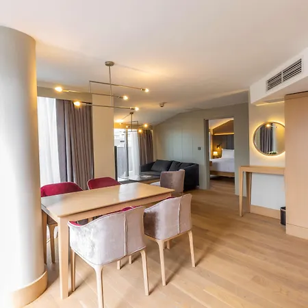 Radisson Harbiye ホテル イスタンブール