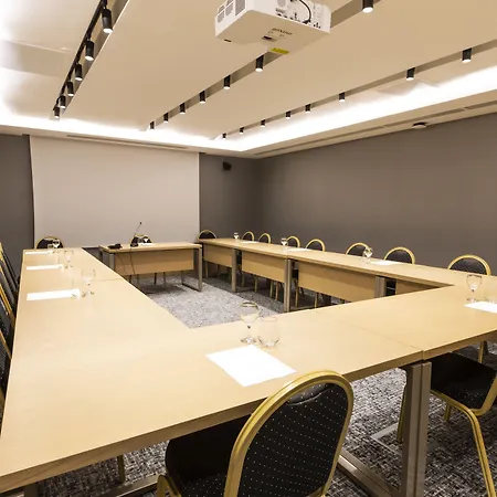 Radisson Harbiye 4*