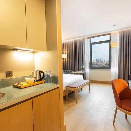 Radisson Harbiye 4*