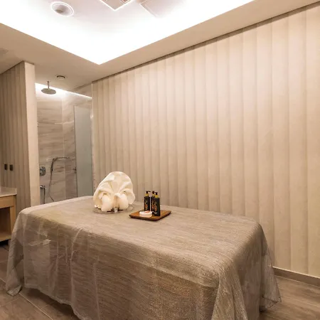Radisson Harbiye 4* איסטמבול