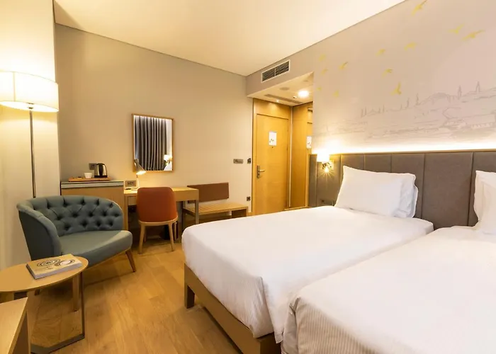 Radisson Harbiye Otel 4*