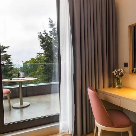 Radisson Harbiye 4*