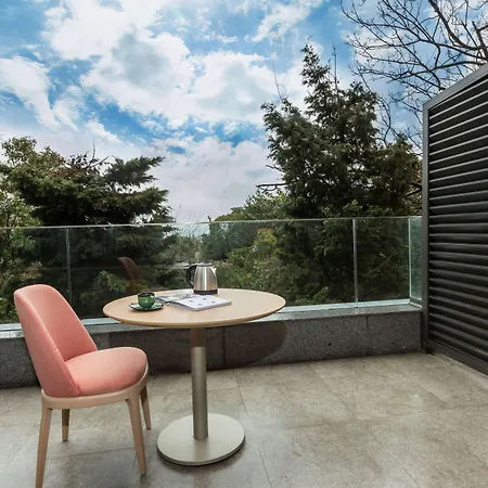 Radisson Harbiye מלון 4*